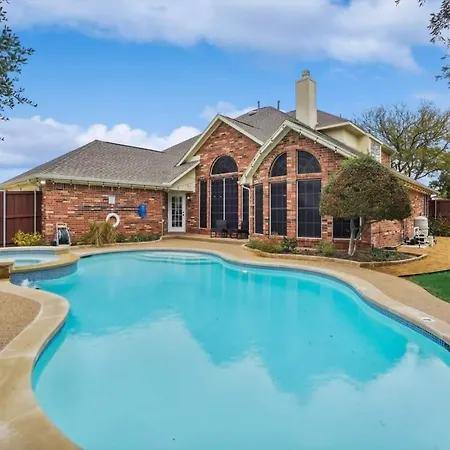 Modern Spacious - Pool & Backyard Oasis & Cinema